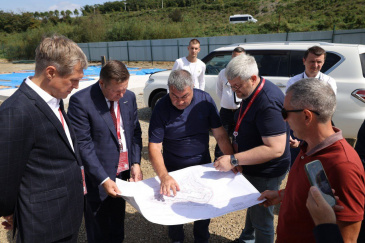 General Director of the Tourism Corporation.Russian Federation Sergey Sukhanov and Senior Managing Banker of the VEB business Unit.Russian Federation Anton Perin visited the site provided for the construction of the Eastern Aqua Paradise recreation and sp